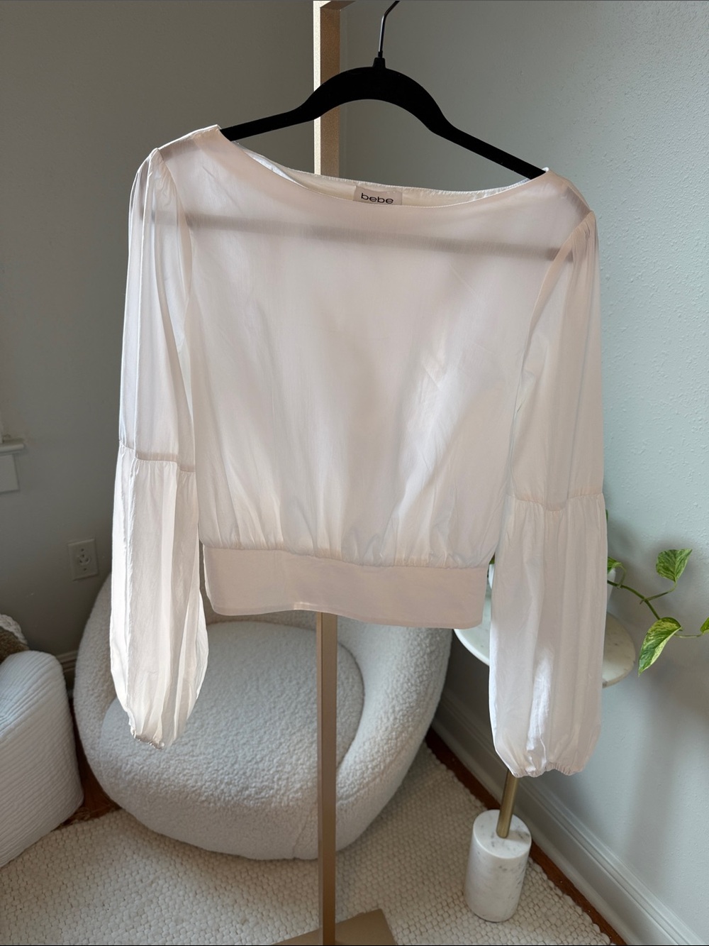 bebe White Sheer Billowy Long-Sleeve slightly cropped Top
